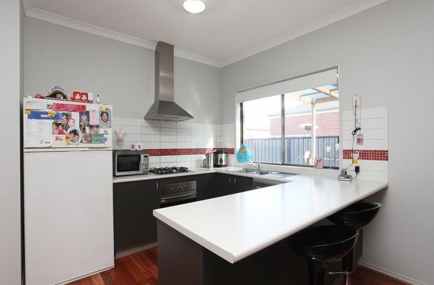 18  Cheltenham Close, Craigieburn