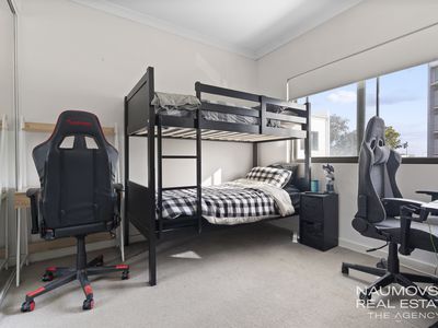 16 / 1 Walsh Loop, Joondalup