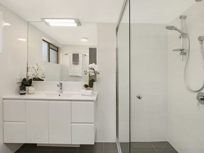 2 / 80 Parkyn Parade, Mooloolaba