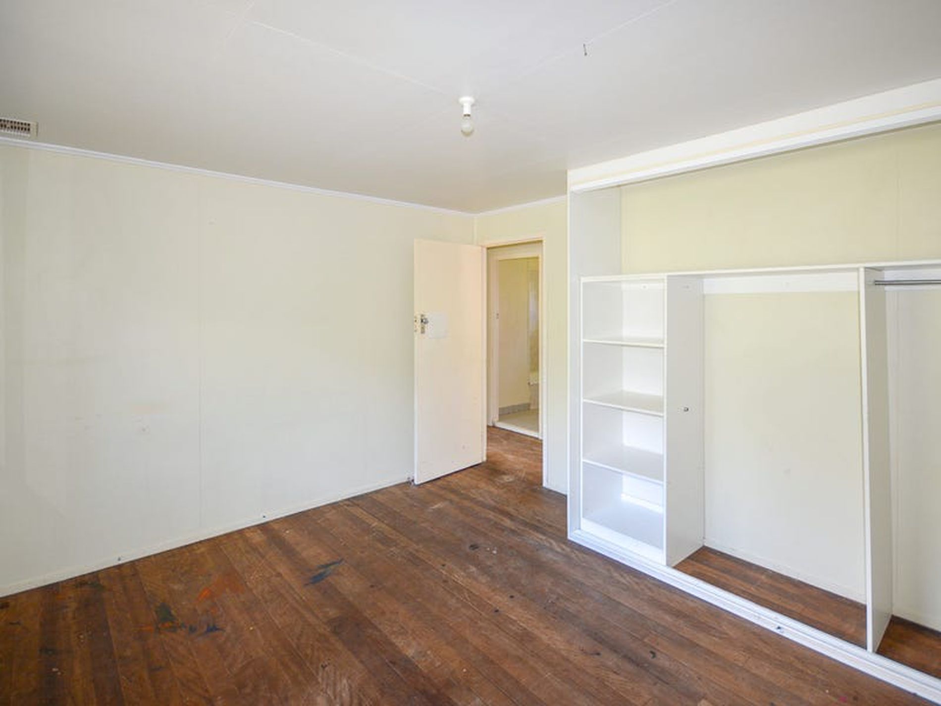 85 Redbank Plains Road, Goodna