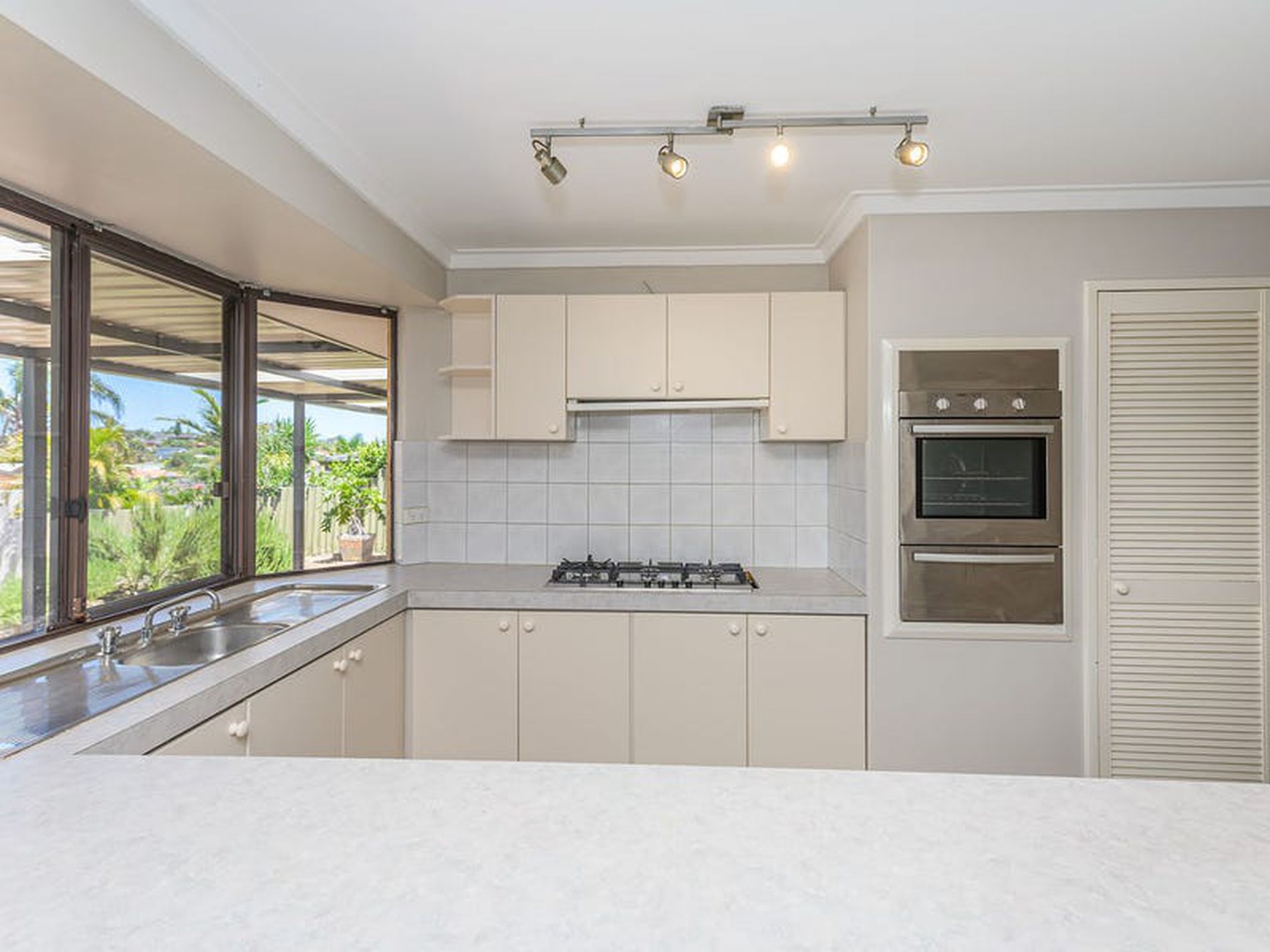 144 Warwick Road, Duncraig