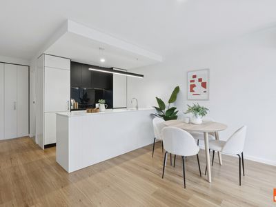 206 / 21 Challis Street, Dickson