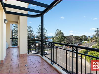 24 / 2-8 Harbour Street, Wollongong