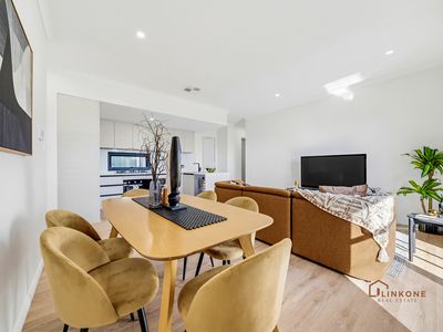 47 GOLF ROAD, Parkwood