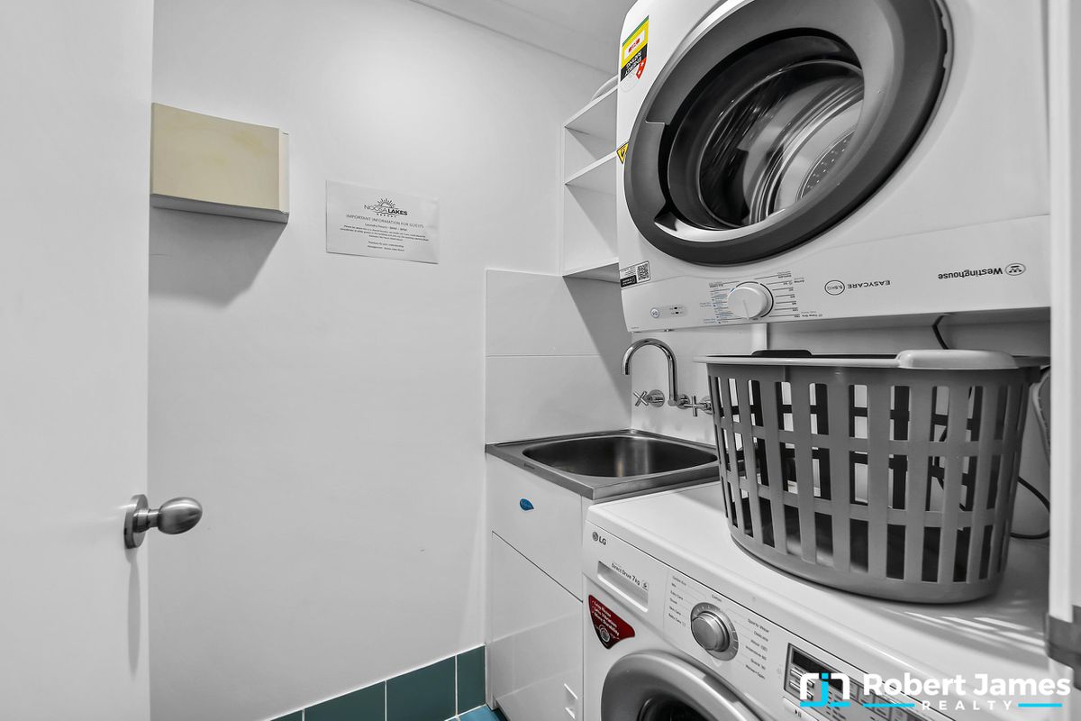 521 & 522 / 3 Hilton Tce, Tewantin
