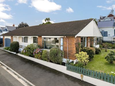 1 Highgate, Belleknowes