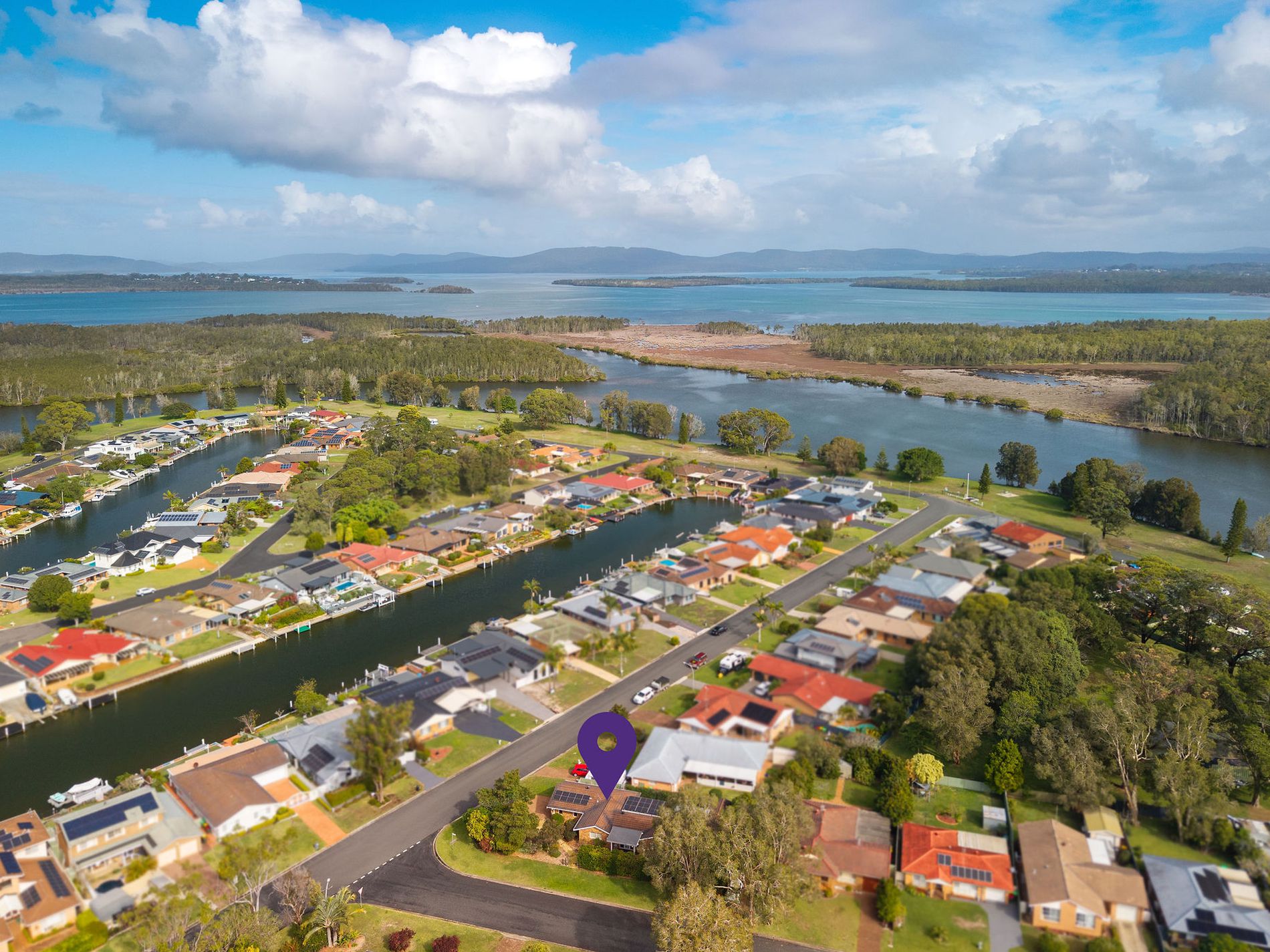 19 King George Parade, Forster