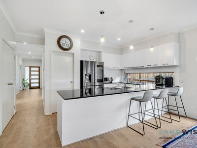56 Gilfillan Circuit, Thornhill Park