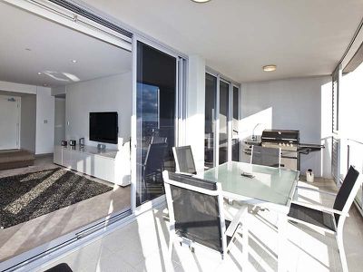 902 / 19 The Circus, Burswood