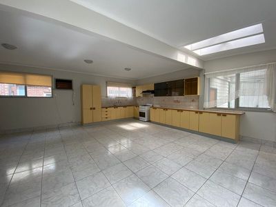 19 Bond Street, Newtown