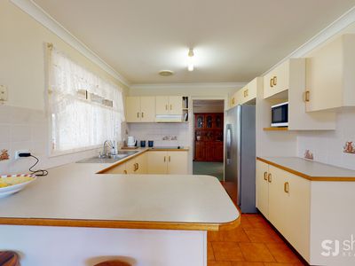 56 Websdale Drive, Dubbo