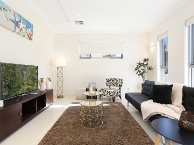 8 Oakes Avenue, Eastwood