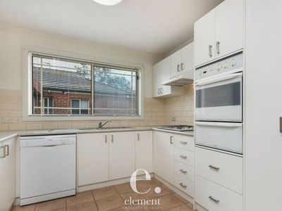 4 / 25 Torquay Road, Belmont