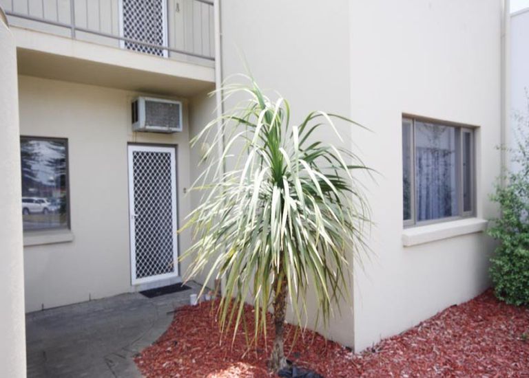 1 / 12 Arcadia Court, North Haven