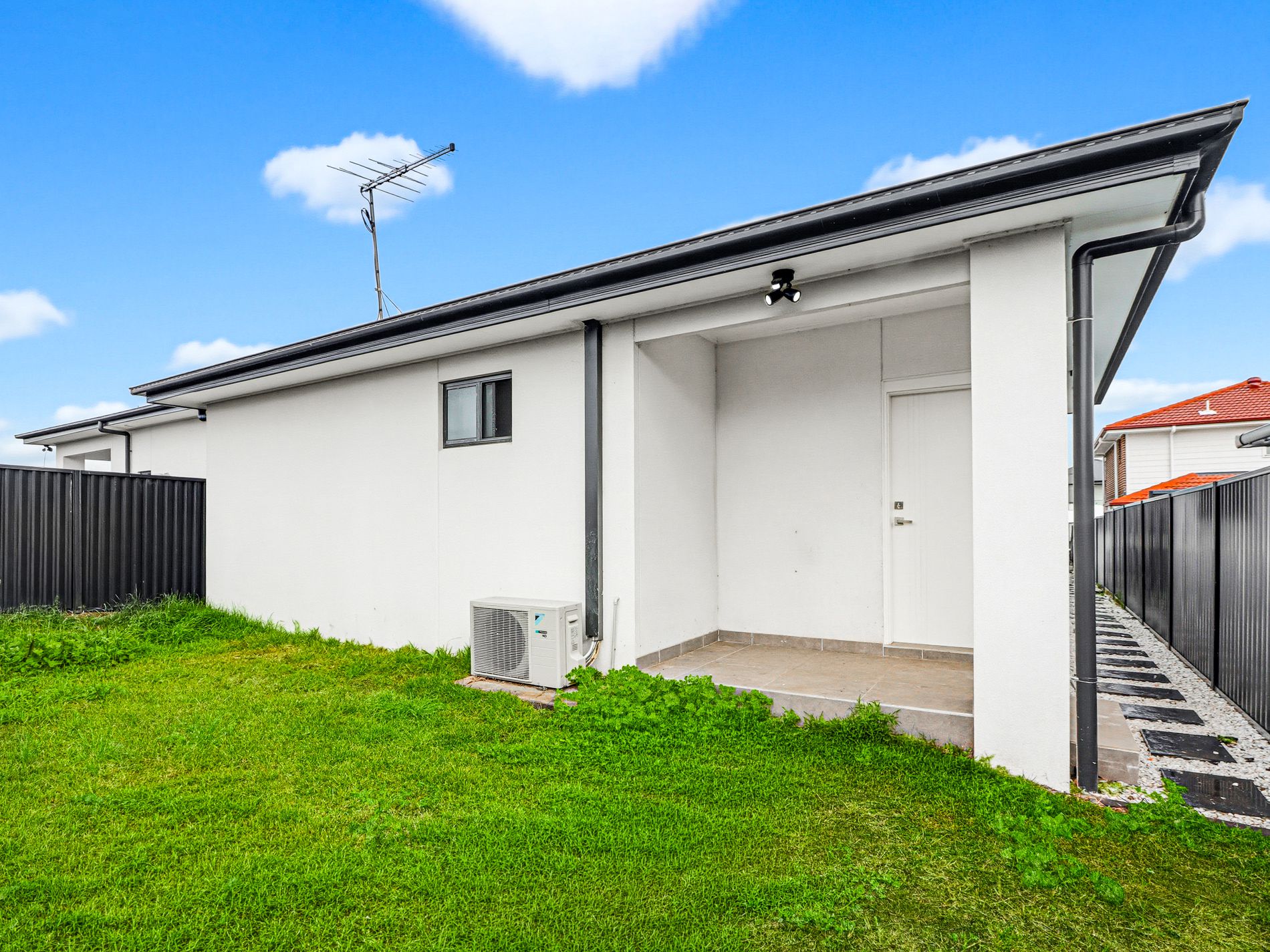 31a Parhelion St, Austral