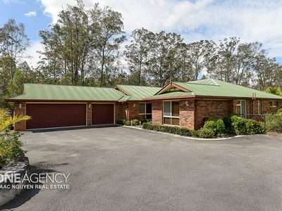 290 Forestdale Drive, Forestdale