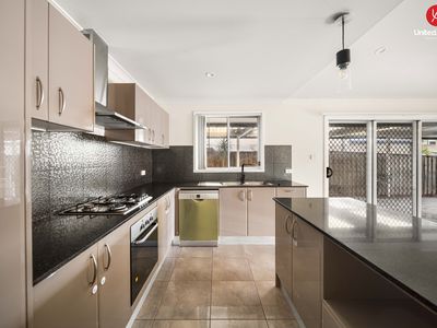 27 William Buckley Drive, Carnes Hill