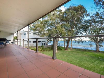 6 Danalene Parade, Corlette