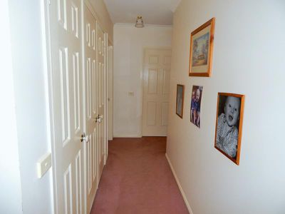 1086 Mincha-Canary Island Road, Mincha