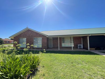 2A Rosella Street, Dubbo