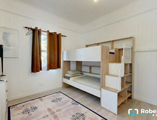 Renovated queenslander in the heart of Boreen Point. image 8