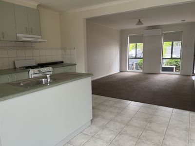 2 / 4-10 Benson Street, Geelong