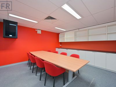 2 / 18 Blackly Row, Cockburn Central