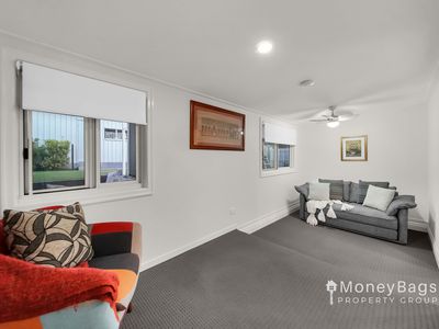 5 Advance Street, Newtown