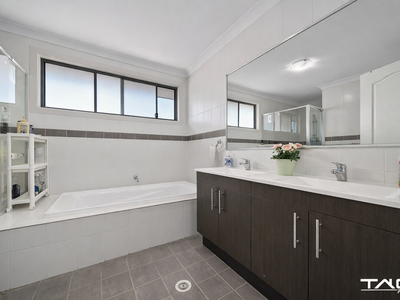 1 / 30 Valma Place, Colyton