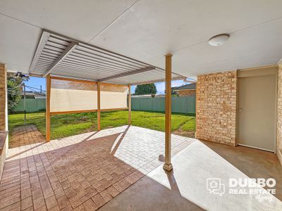 18 Doncaster Avenue, Dubbo