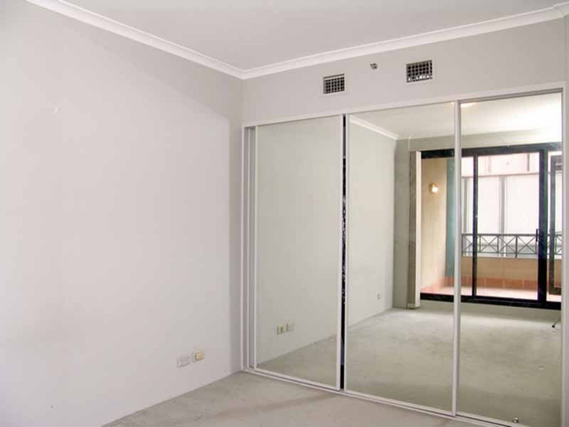 1901 / 1 Hosking Place, Sydney