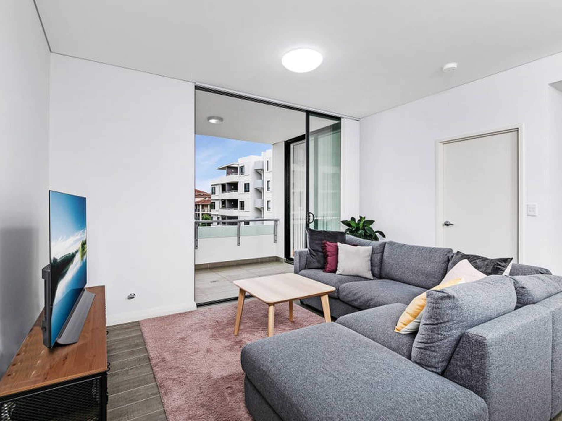 401 / 4 Banilung Street, Rosebery