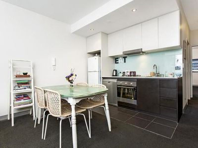 R202 / 1 Retreat Street, Alexandria