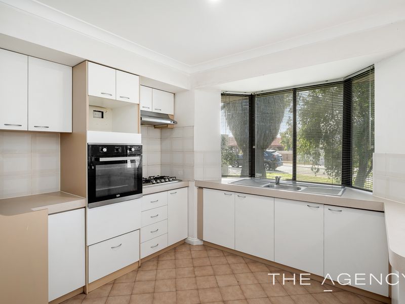 18 Hopkins Way, Spearwood