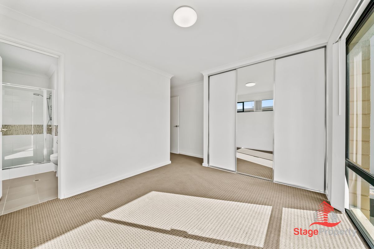 18 / 22 Rinaldo Crescent, Coolbellup