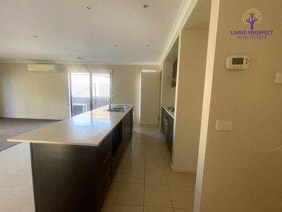 1 Rodeo Grove, Point Cook