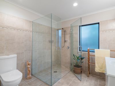 22 Beach Road, Te Atatu Peninsula