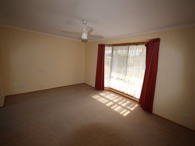 1 Cedar Court, Kingston