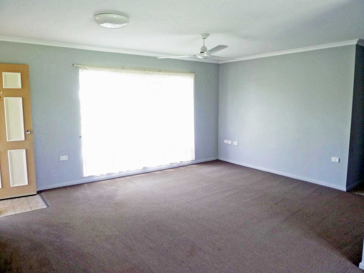 27 Goldview Street, Atherton