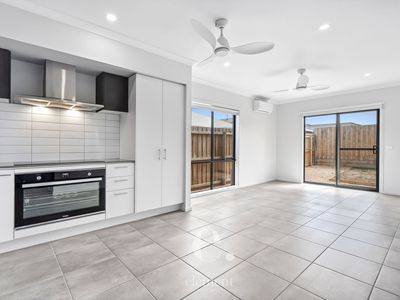 5 Paradise Circuit, Armstrong Creek