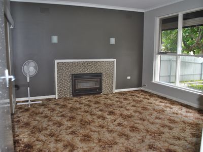 12 English Drive, Millicent