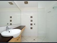 61 / 10 Grand Parade, Kawana Island