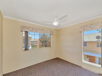 8 / 12 Bergin Street, Booval