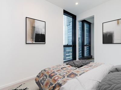 1913 / 70 Southbank Boulevard, Southbank