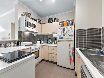 2 / 9 Hermitage Drive, Airlie Beach