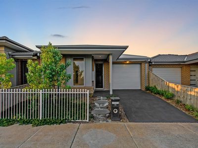 15 Heath Avenue, Rockbank