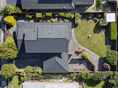 28 De Menech Grove, Avalon