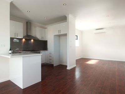 1 / 28 Compton Street, Reservoir