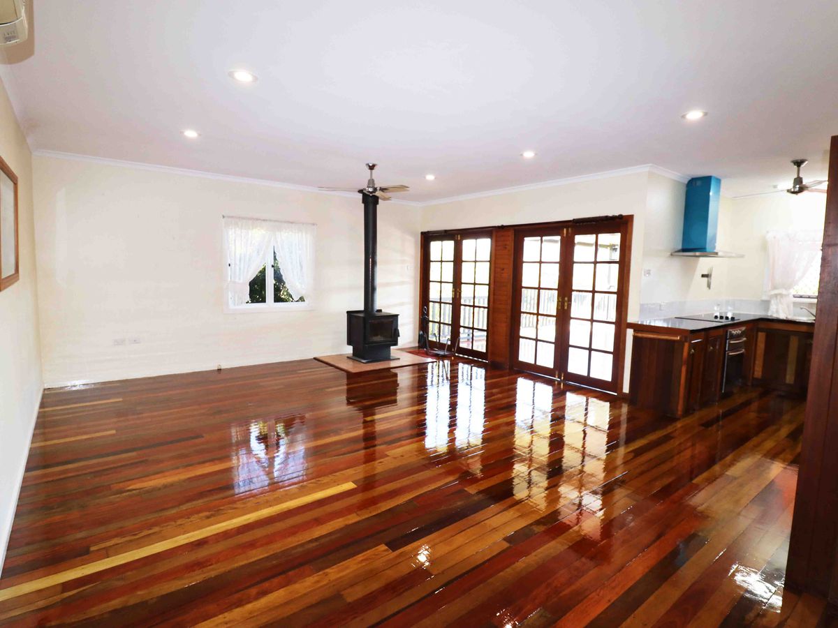 25 TWELFTH AVENUE, Atherton