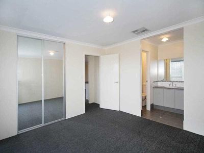 11 Linkwater Pass, Southern River